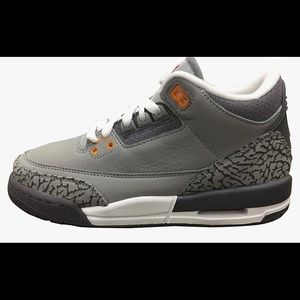 I am selling Jordan 3 retro cool grey